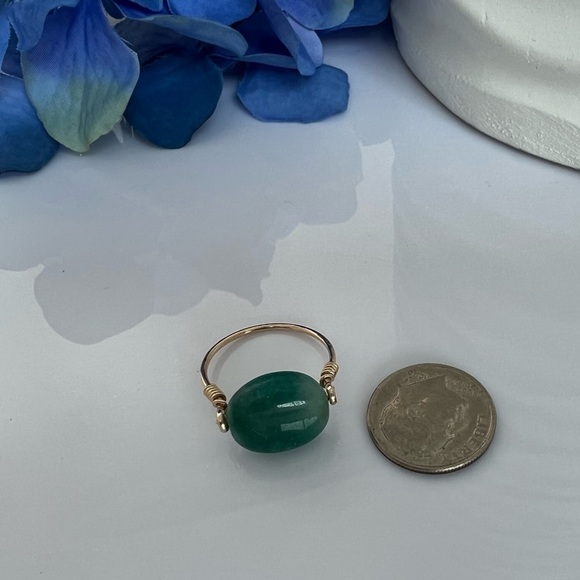 GREEN Quartz Gold Ring - Picture 5 of 15